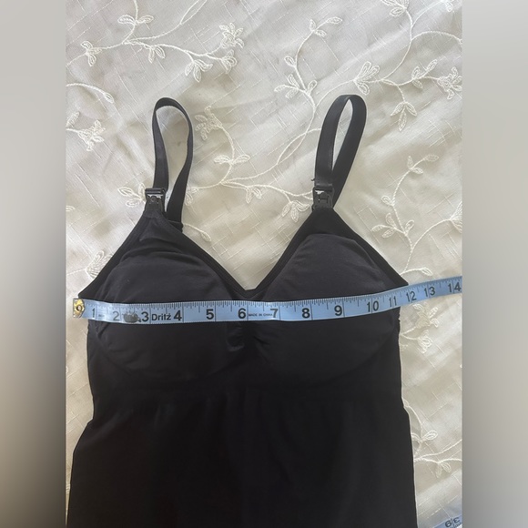 🥰 2/$25 Kindred Bravely simply sublime nursing tank - Picture 7 of 9